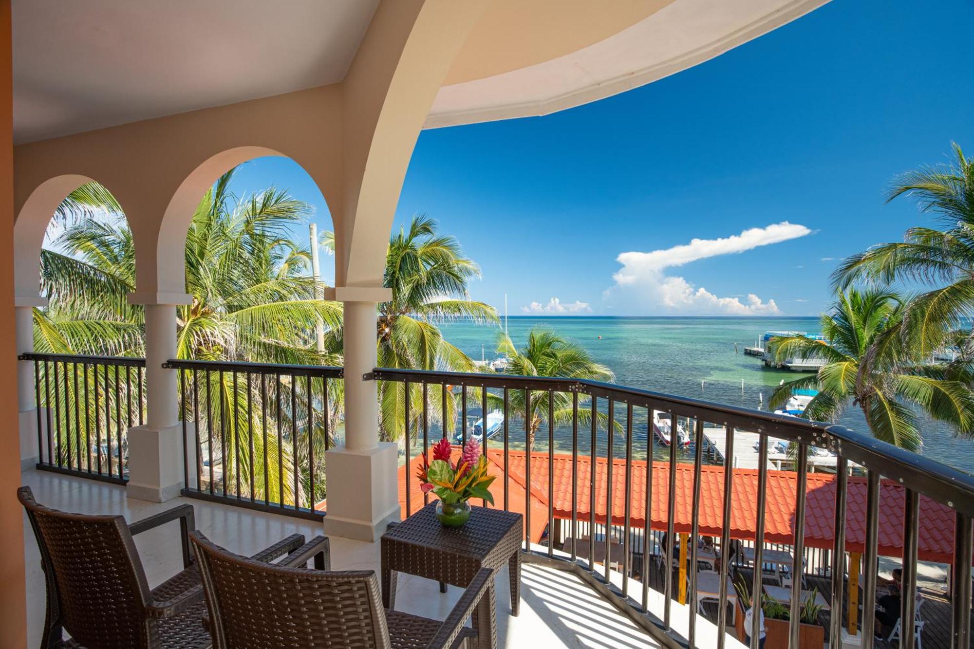 Sunbreeze Suites San Pedro  Ngoại thất bức ảnh