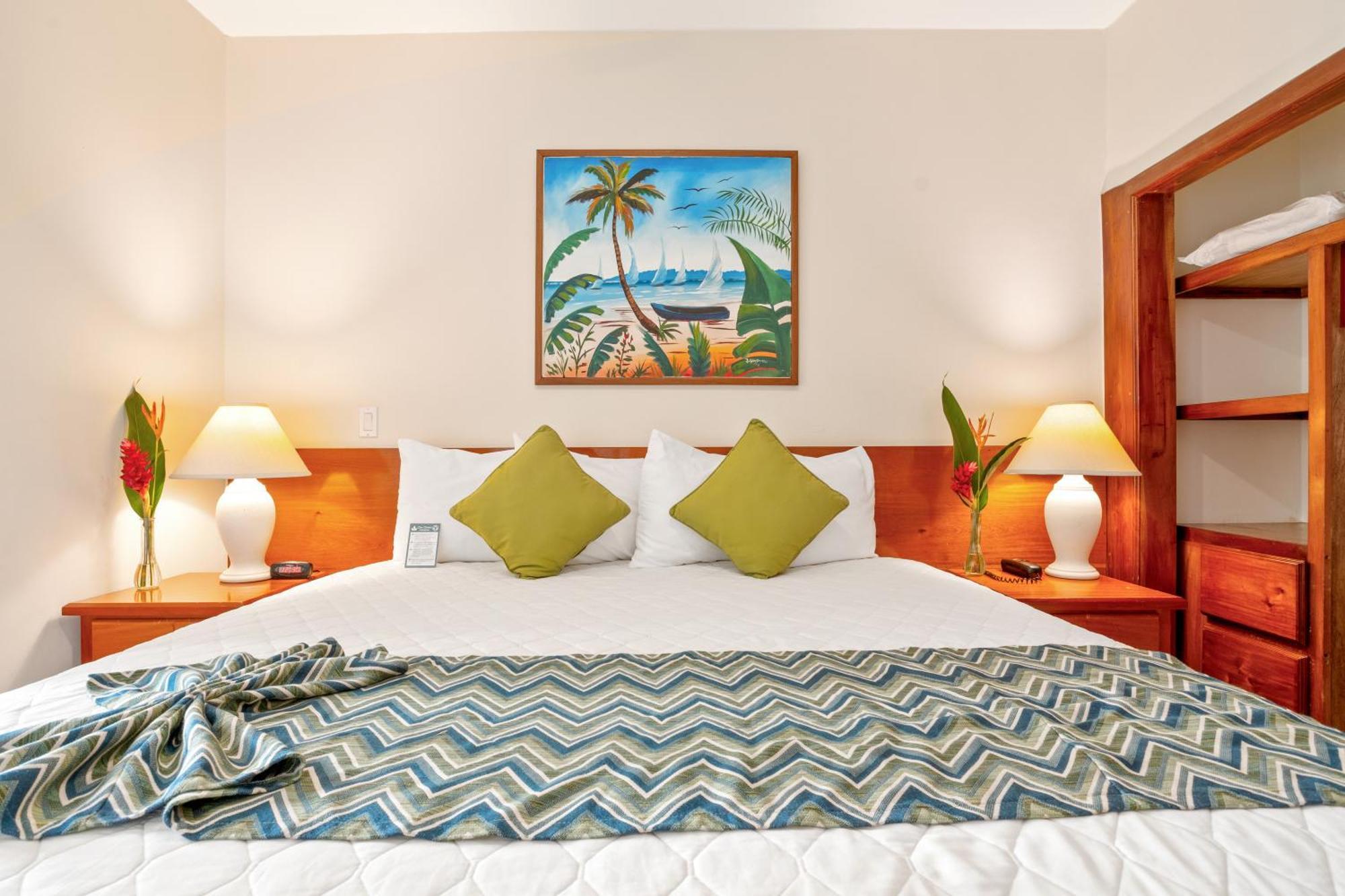Sunbreeze Suites San Pedro  Ngoại thất bức ảnh
