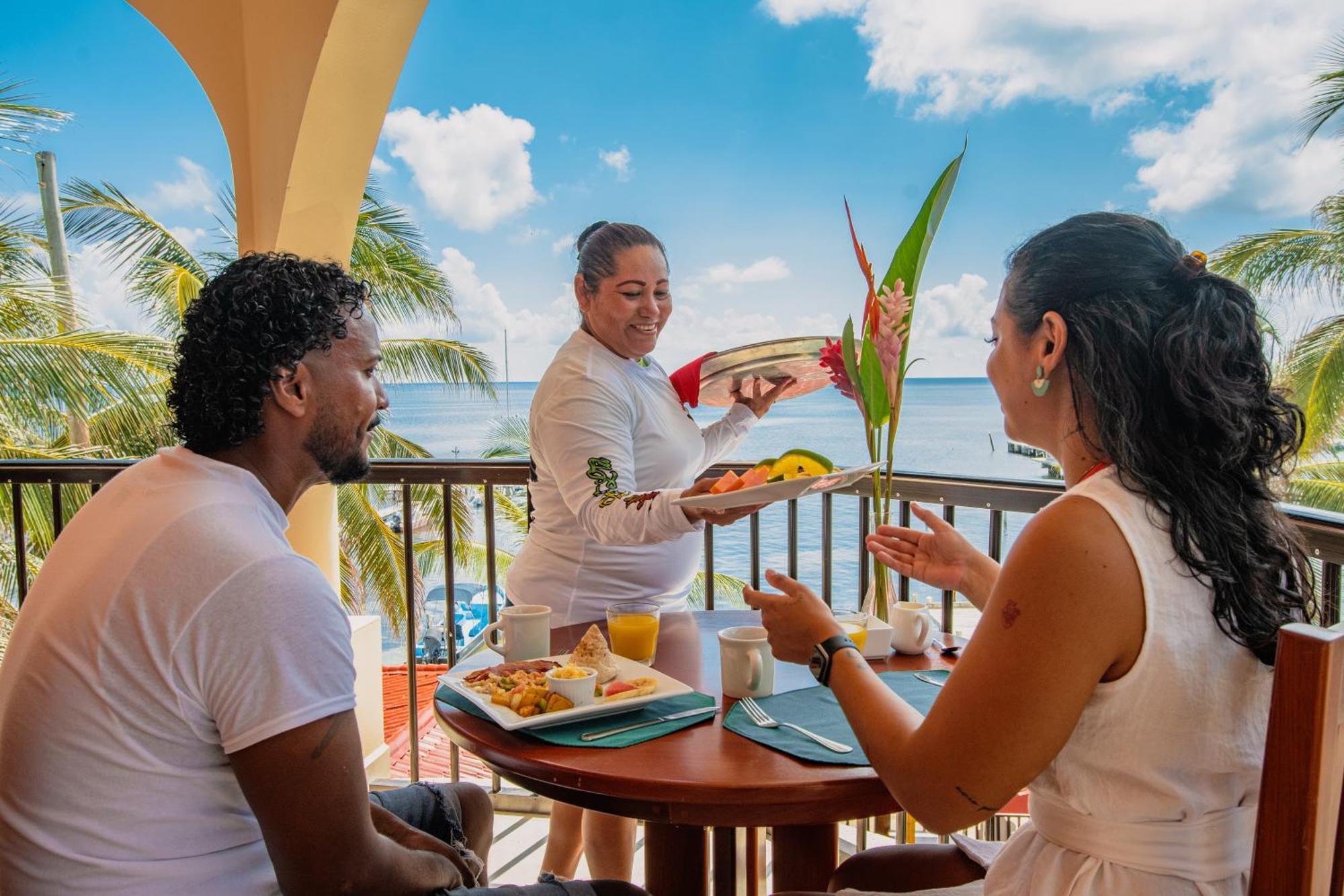 Sunbreeze Suites San Pedro  Ngoại thất bức ảnh